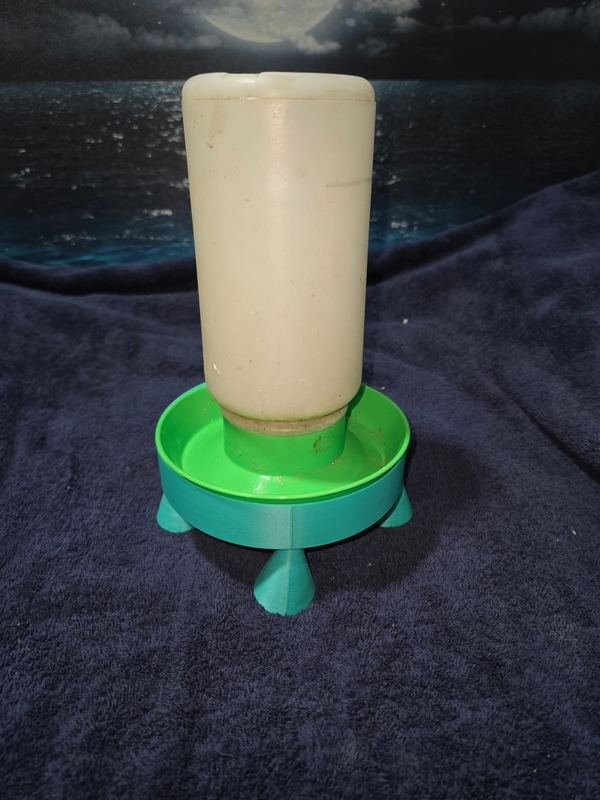 Feeders & Stands (3 of 3)